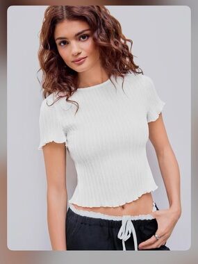 Cider White Ribbed Lettuce-Edge Crop Top